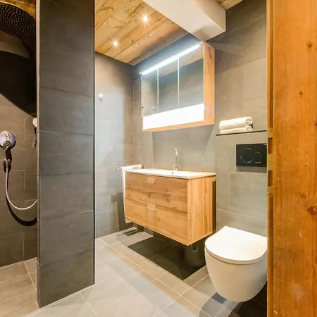 In Kirchberg Near Slopes * קירשברג אין טירול